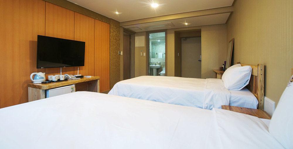 J2 Family Hotel Jeju Exterior foto